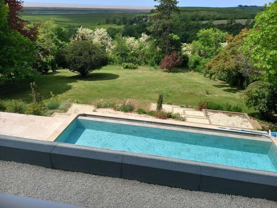 Mortagne-sur-Gironde Les Palissieres - Chambres D'Hotes מראה חיצוני תמונה